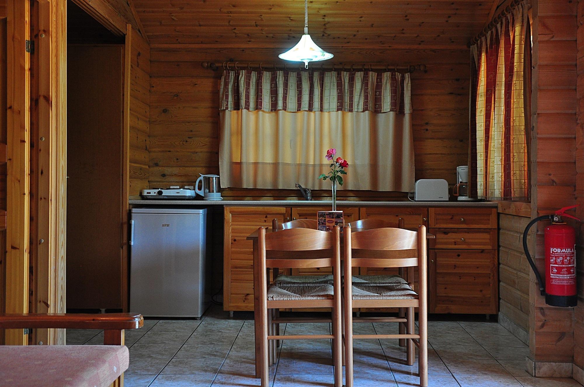 Sandys Studios Apartments And Log Villas Psalidi  Eksteriør bilde