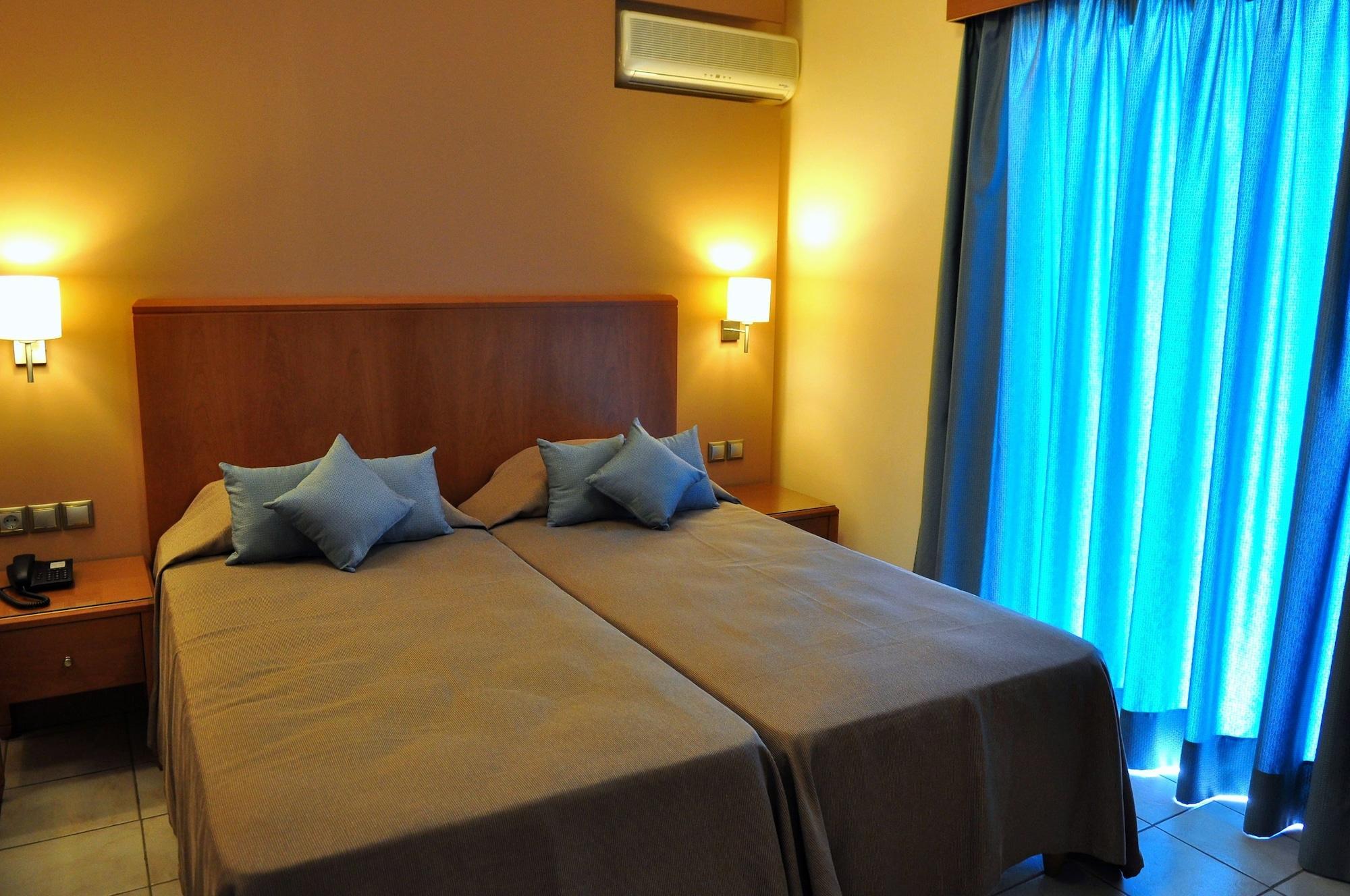 Sandys Studios Apartments And Log Villas Psalidi  Eksteriør bilde