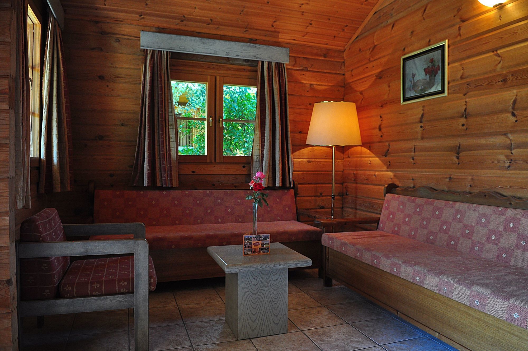 Sandys Studios Apartments And Log Villas Psalidi  Eksteriør bilde