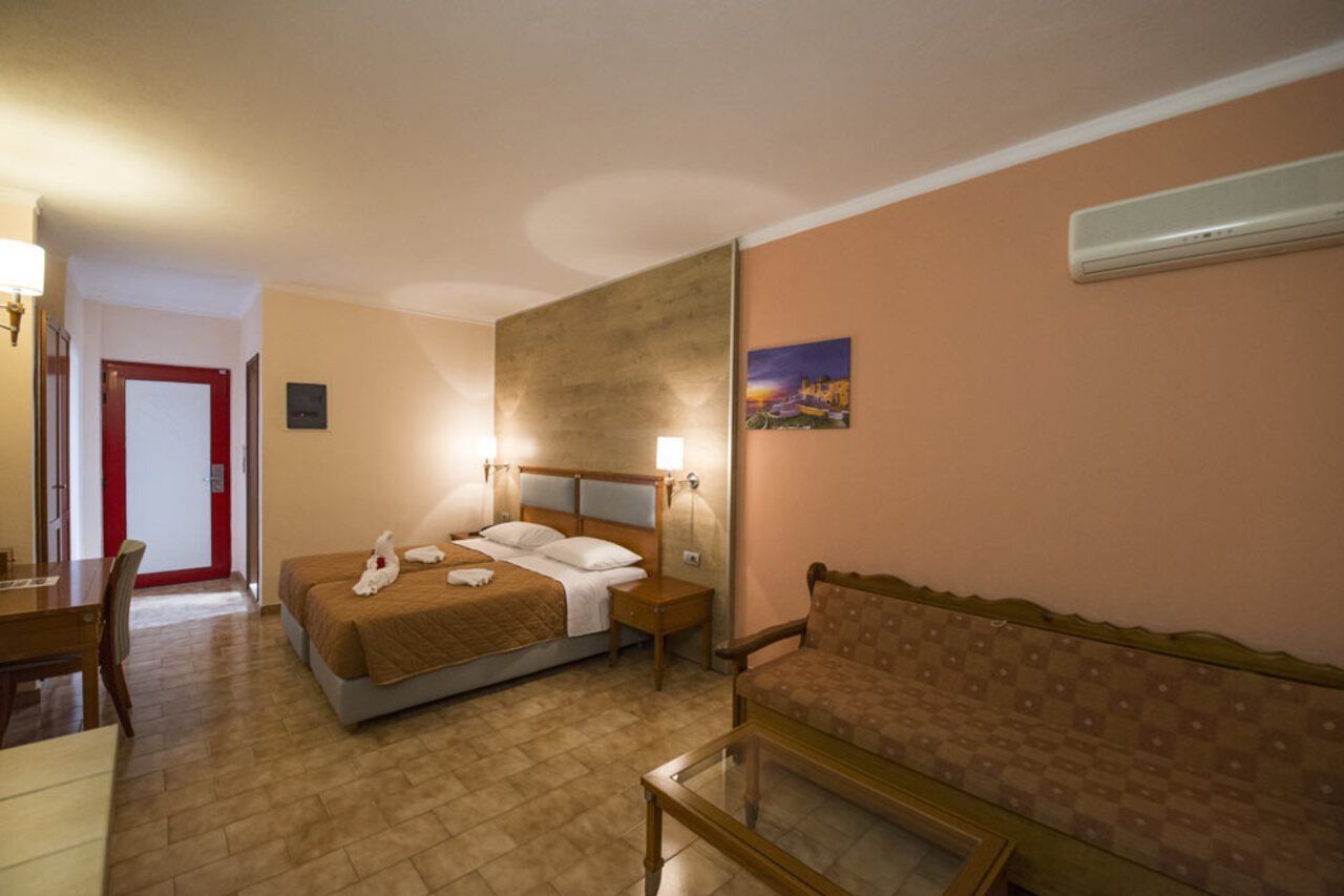 Sandys Studios Apartments And Log Villas Psalidi  Eksteriør bilde